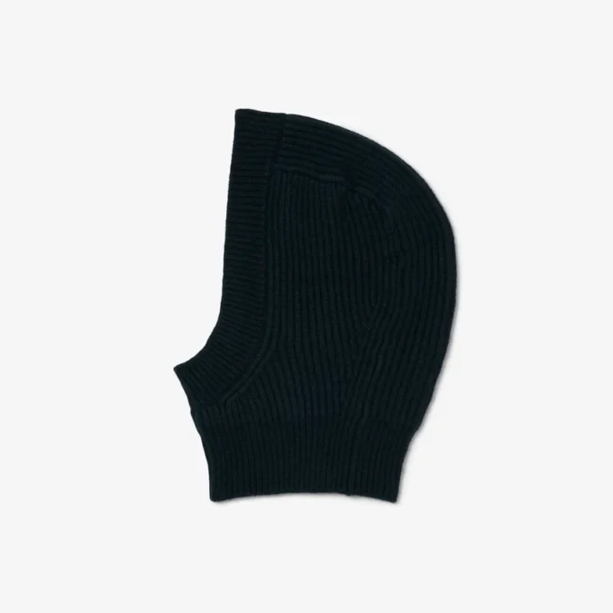 Balaclava i ribbstickad filtad ull Balaclava i ribbstickad filtad ull