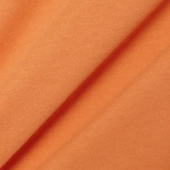 Bomullst-shirt med grafiskt tryck Bomullst-shirt med grafiskt tryck