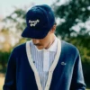 Broderad golfkeps i corduroy för herr Broderad golfkeps i corduroy för herr