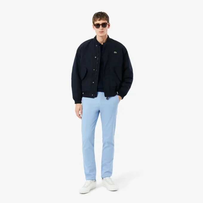 Chinobyxor i stretchig twill med smal passform Chinobyxor i stretchig twill med smal passform