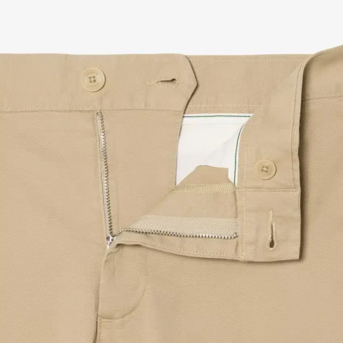 Chinobyxor i stretchig twill med smal passform Chinobyxor i stretchig twill med smal passform