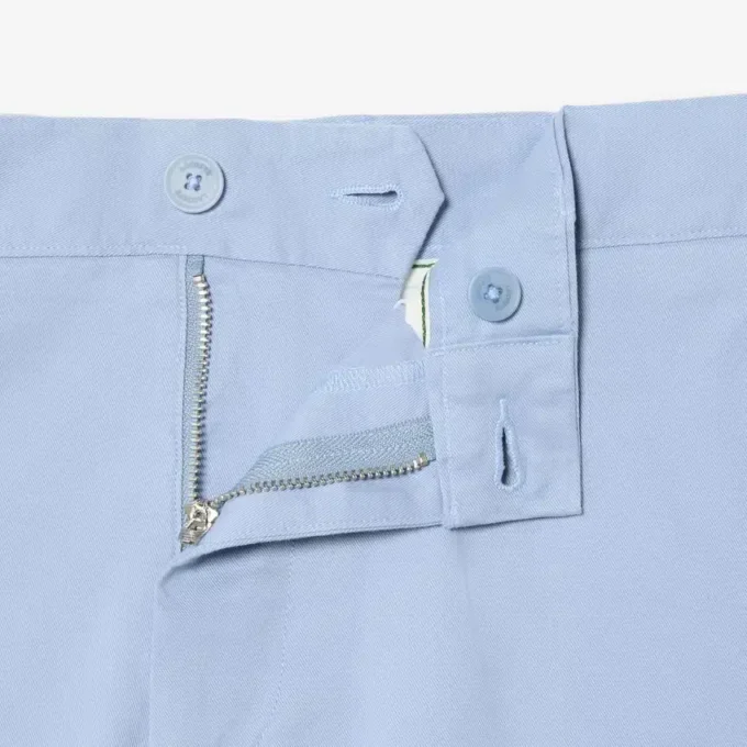 Chinobyxor i stretchig twill med smal passform Chinobyxor i stretchig twill med smal passform