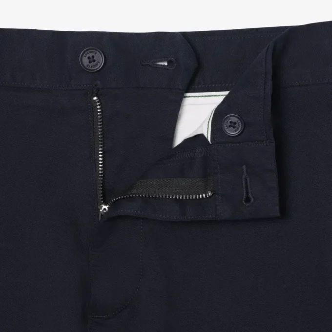 Chinobyxor i stretchig twill med smal passform Chinobyxor i stretchig twill med smal passform