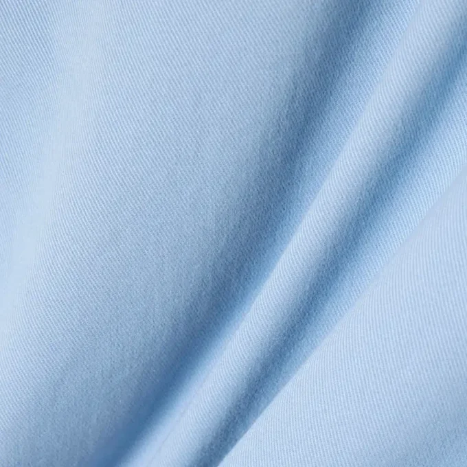 Chinobyxor i stretchig twill med smal passform Chinobyxor i stretchig twill med smal passform