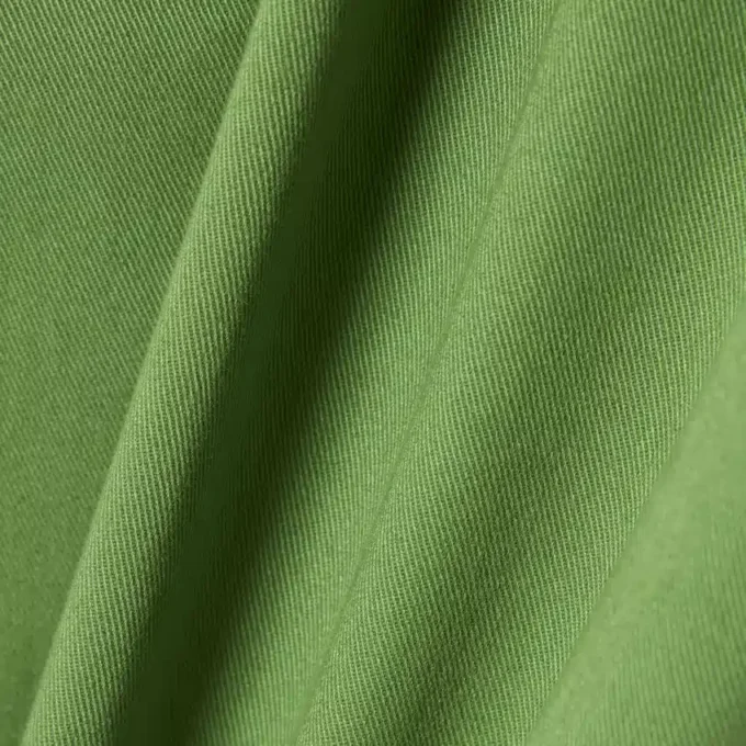 Chinobyxor i stretchig twill med smal passform Chinobyxor i stretchig twill med smal passform
