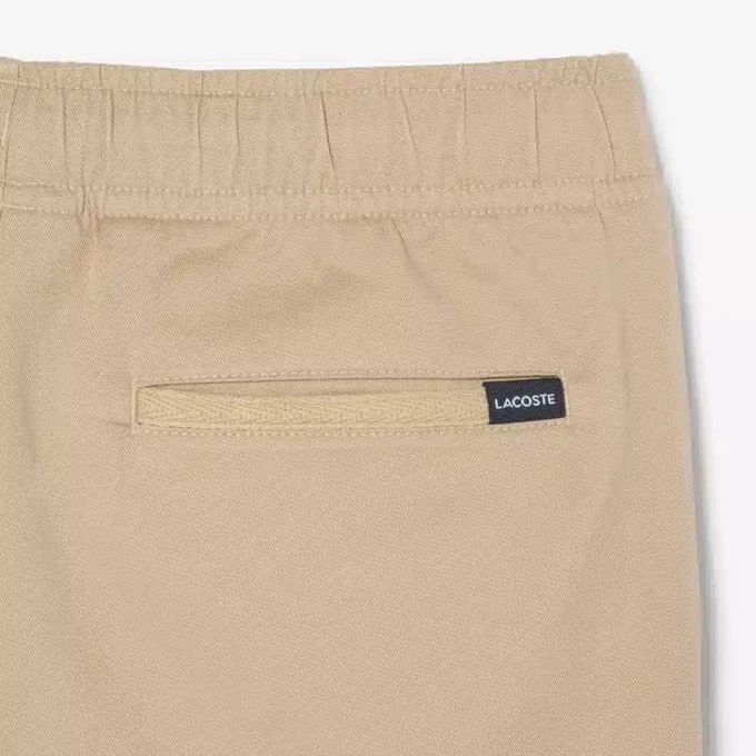 Chinoshorts i stretchig bomullstwill Chinoshorts i stretchig bomullstwill