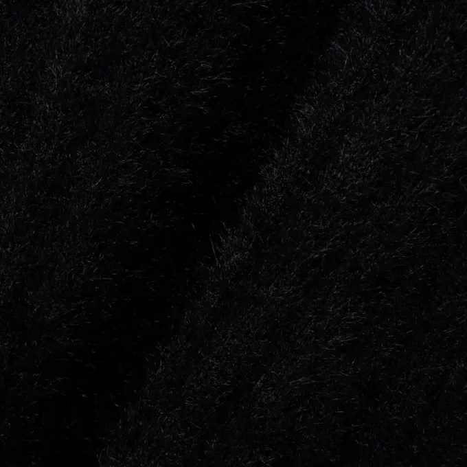 Damklänning i fluffig ribbad stickning med polokrage Damklänning i fluffig ribbad stickning med polokrage