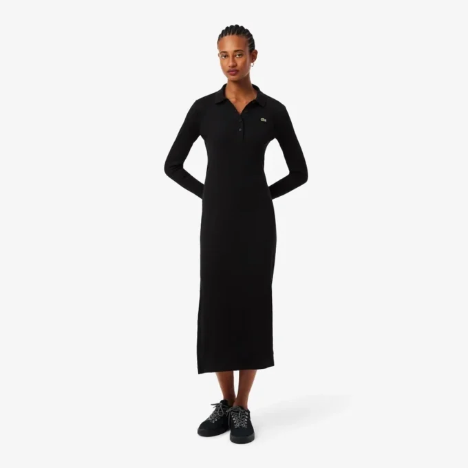 Damklänning i slim fit med ribbad bomull och polokrage Damklänning i slim fit med ribbad bomull och polokrage