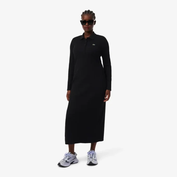 Damklänning i slim fit med ribbad bomull och polokrage Damklänning i slim fit med ribbad bomull och polokrage