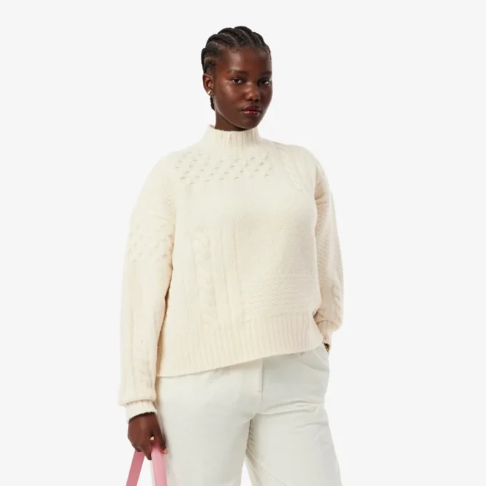 Damtröja i ull med patchwork-effekt och hög hals Damtröja i ull med patchwork-effekt och hög hals