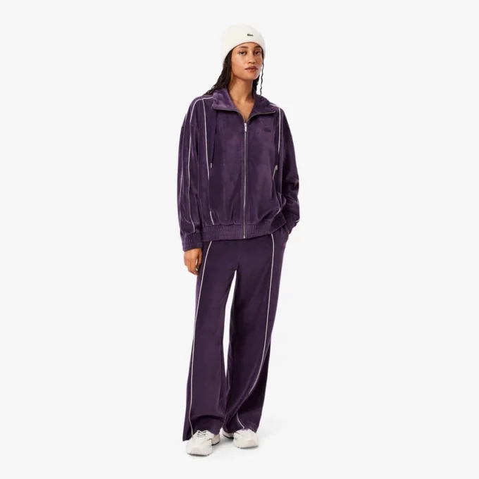 Damtröja i velour med kontrastdetaljer Damtröja i velour med kontrastdetaljer