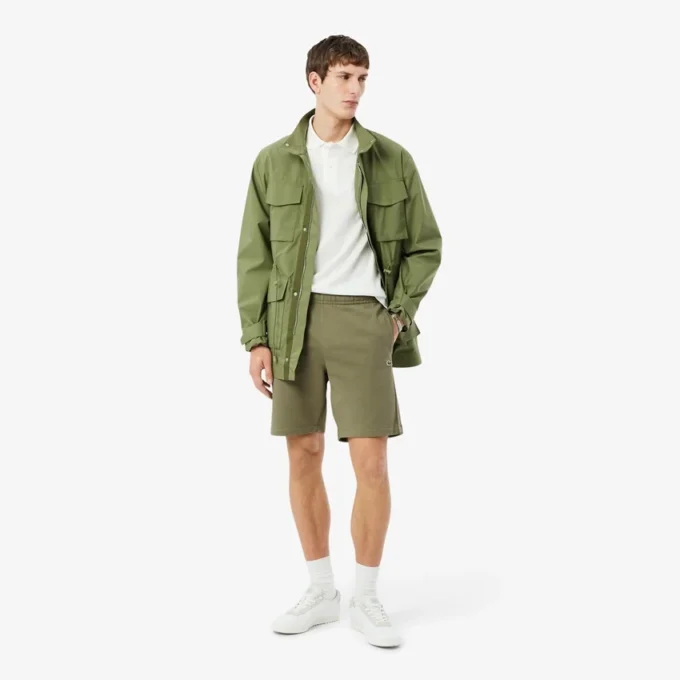Fleece-shorts med logotyp och ränder i normal passform Fleece-shorts med logotyp och ränder i normal passform