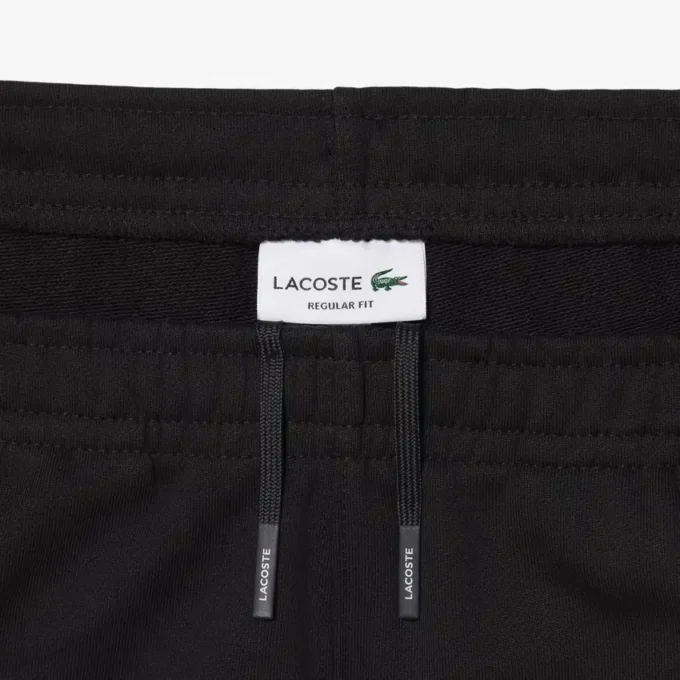 Fleece-shorts med logotyp och ränder i normal passform Fleece-shorts med logotyp och ränder i normal passform