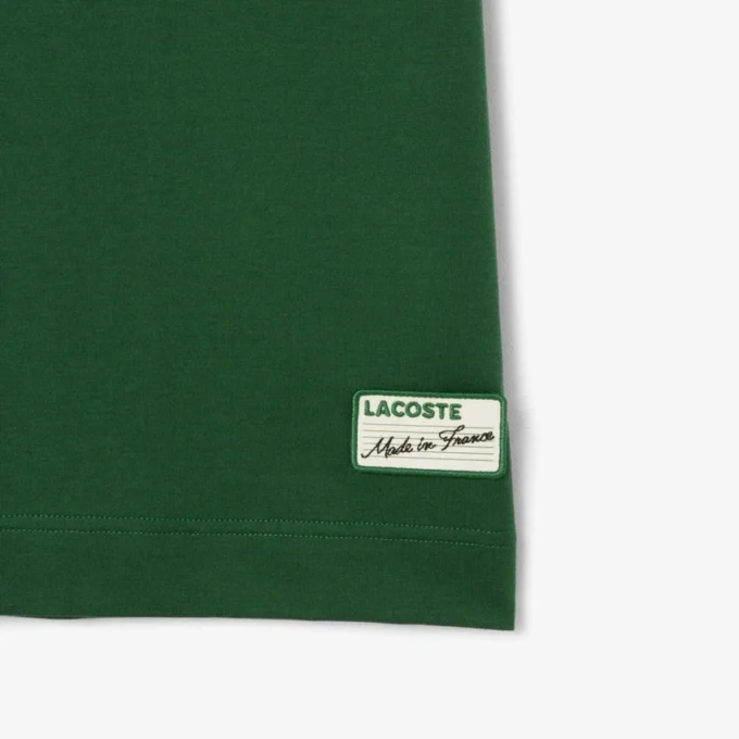 Herr-T-shirt med randig hals, tillverkad i Frankrike Herr-T-shirt med randig hals, tillverkad i Frankrike
