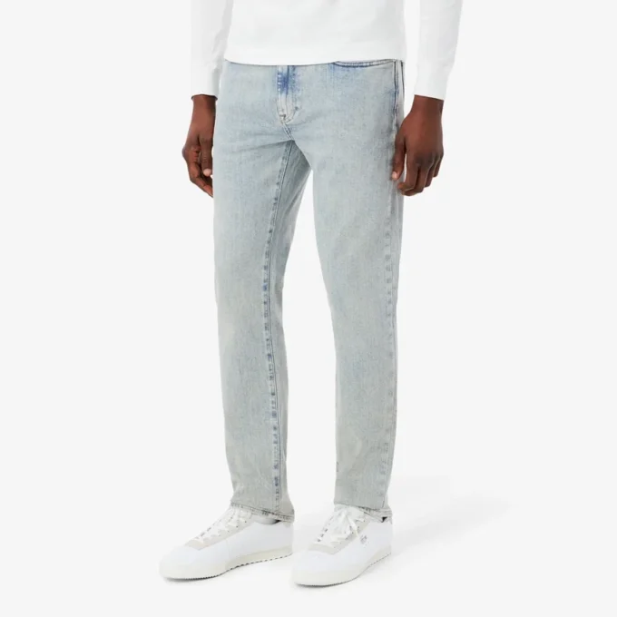 Herrjeans i slim fit med 5 fickor i indigo