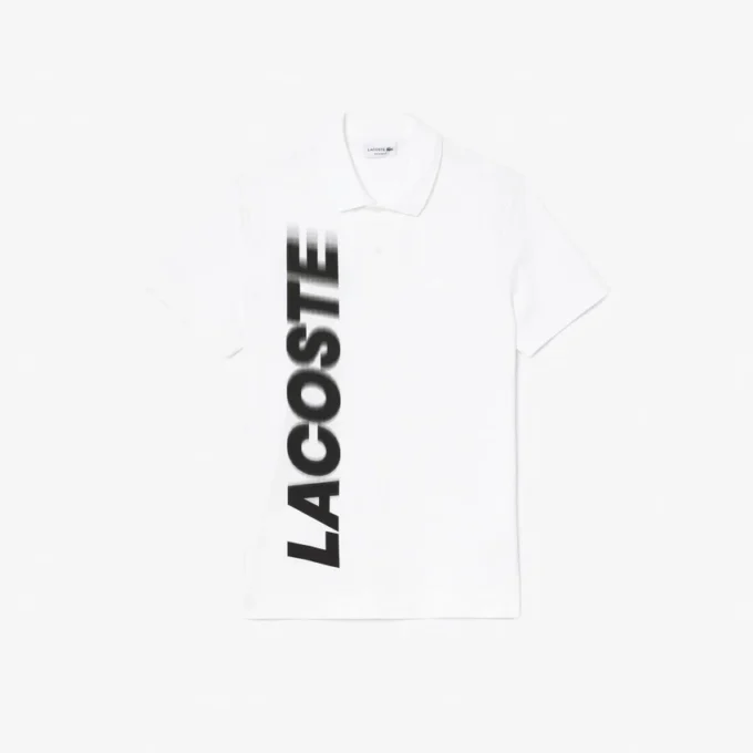 Herrpikétröja i normal passform med Lacoste Movement-tryck Herrpikétröja i normal passform med Lacoste Movement-tryck