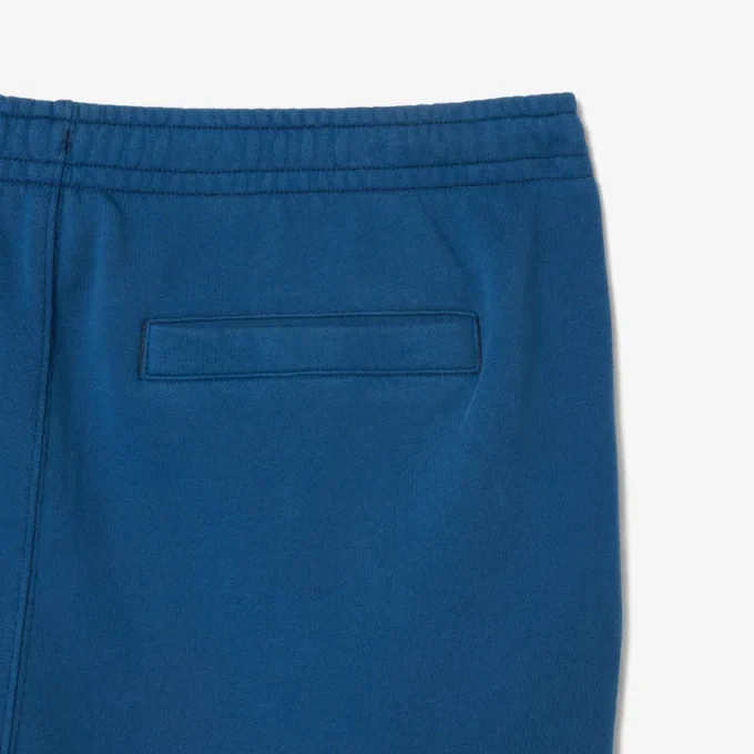 Herrshorts i fleece med tvättad effekt och tryck i regular fit