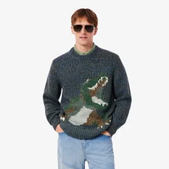 Herrtröja i intarsia med krokodil