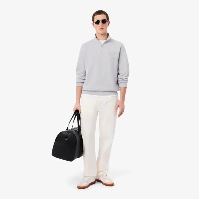 Höghalsad sweatshirt med dragkedja och prägling