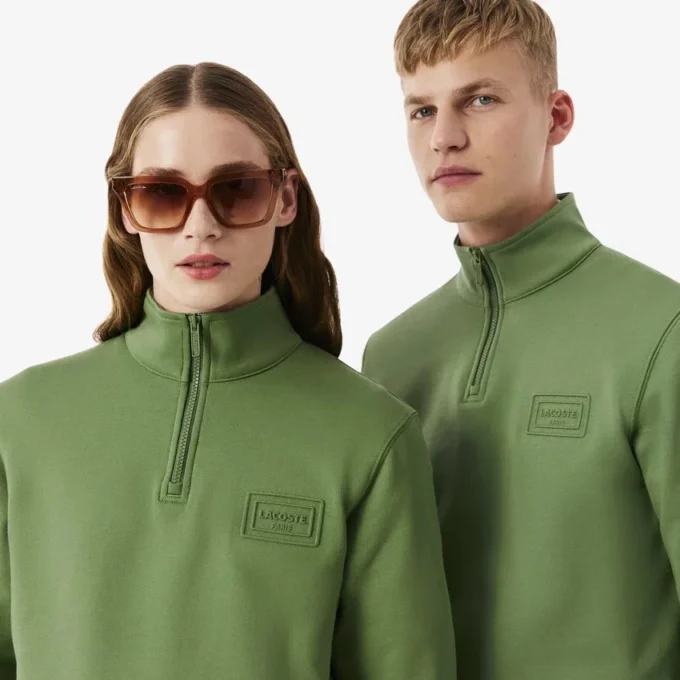 Höghalsad sweatshirt med dragkedja och prägling