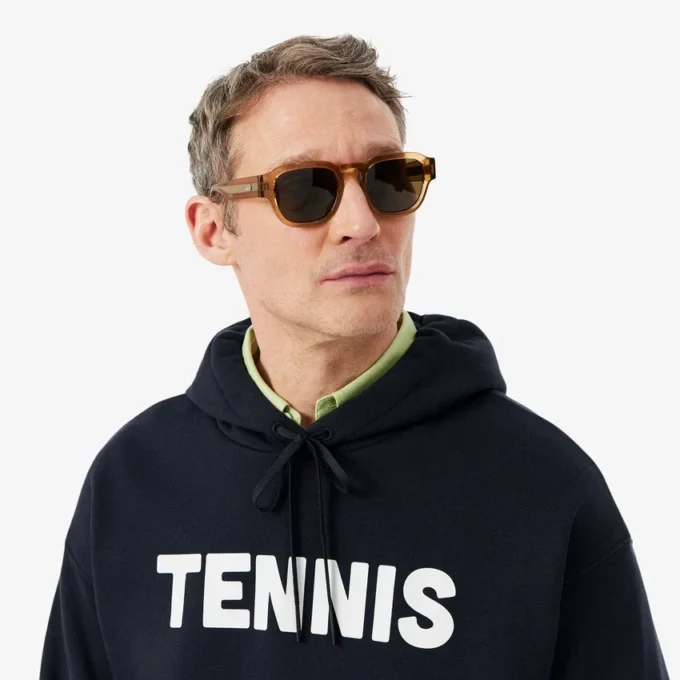 Huvtröja med tennismotiv