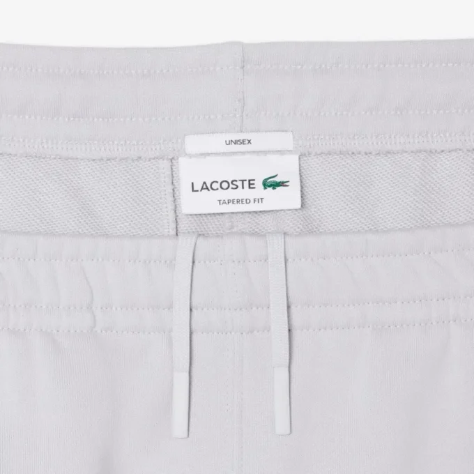 Joggingbyxor med präglad logotyp Joggingbyxor med präglad logotyp