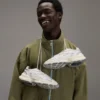 L003 2K24 Sneakers för herr