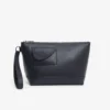 Lacoste Club-clutch i kornigt läder