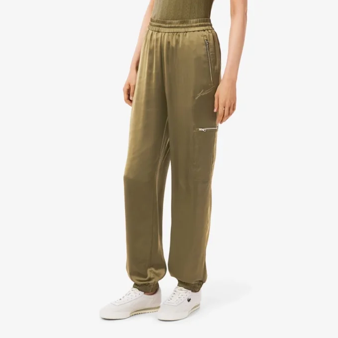 Oversized satinbyxor för dam Oversized satinbyxor för dam