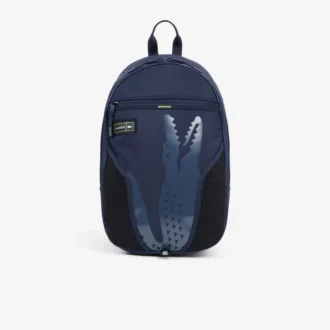 Play in Lacoste-ryggsäck