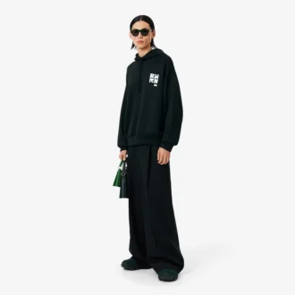 Runway-hoodie med emblem