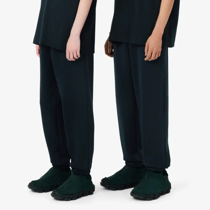 Runway Joggingbyxor i satin Runway Joggingbyxor i satin