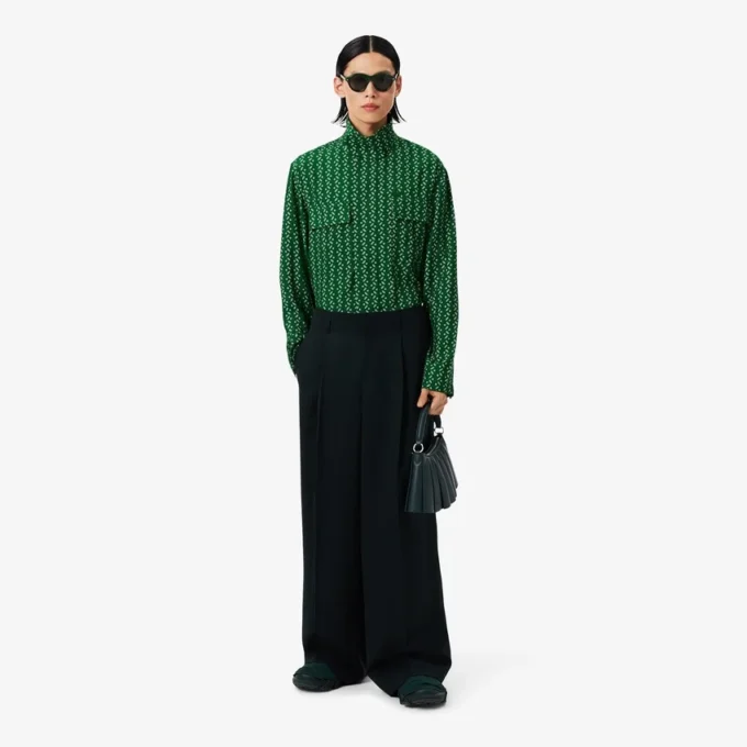 Runway Regular Fit-skjorta i tryckt satin Runway Regular Fit-skjorta i tryckt satin