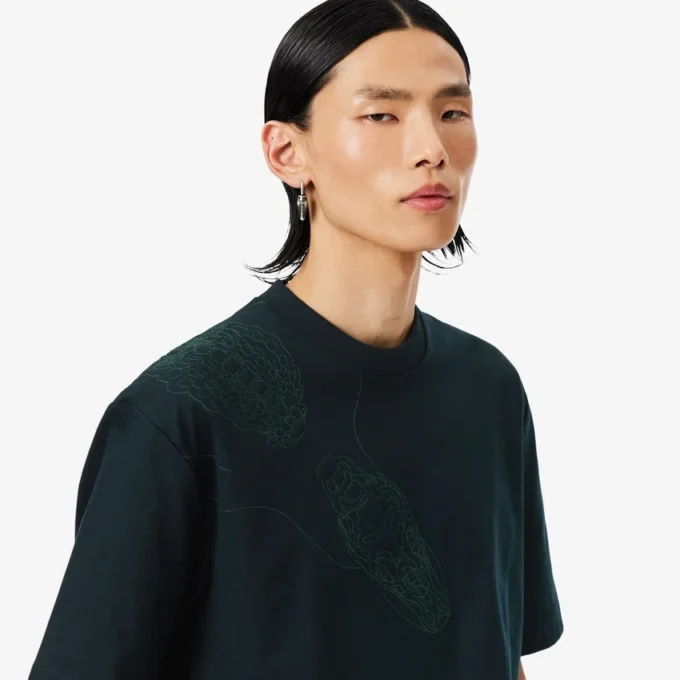 Runway-T-shirt med broderad krokodil Runway-T-shirt med broderad krokodil
