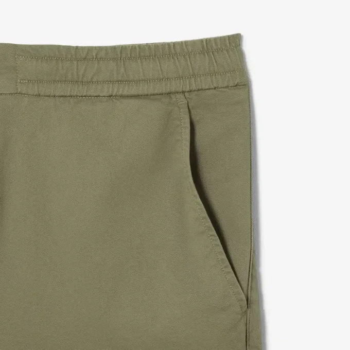 Shorts i stretchbomull med normal passform