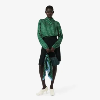 Sidenhalsduk med catwalk-tryck Sidenhalsduk med catwalk-tryck