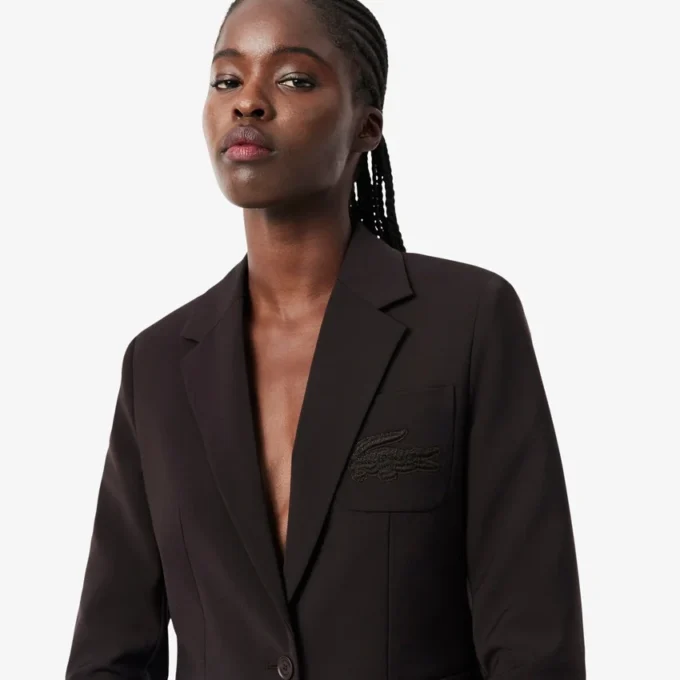 Slim fit-blazer i ull med broderat logo för dam Slim fit-blazer i ull med broderat logo för dam