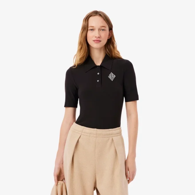 Slim fit-pikétröja med broderi