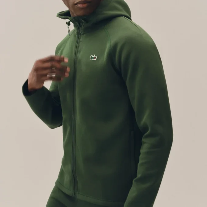 Sportig stretchig hoodie med dragkedja Sportig stretchig hoodie med dragkedja
