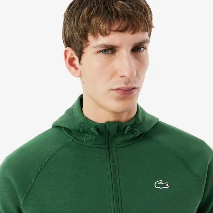 Sportig stretchig hoodie med dragkedja Sportig stretchig hoodie med dragkedja