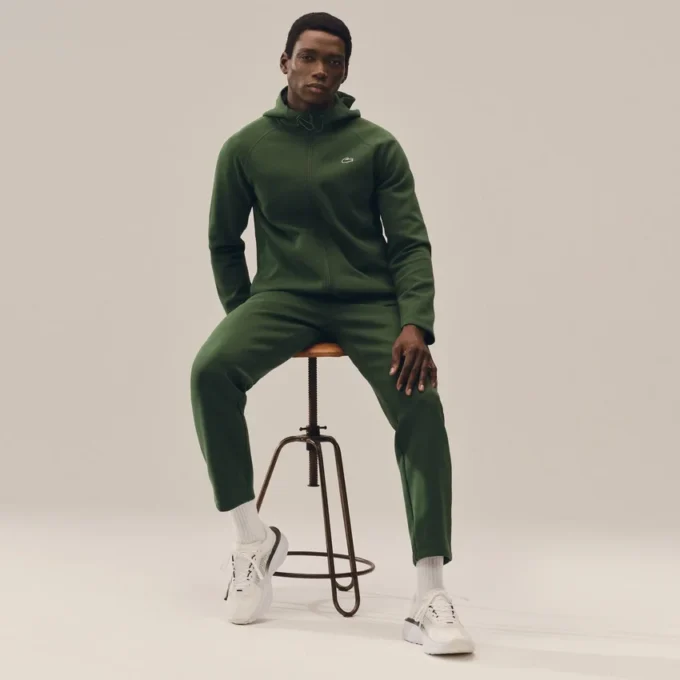 Sportig stretchig hoodie med dragkedja Sportig stretchig hoodie med dragkedja