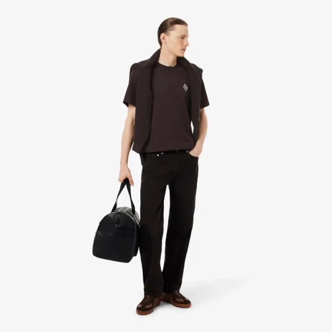 T-shirt med klassisk passform och stor logotyp T-shirt med klassisk passform och stor logotyp