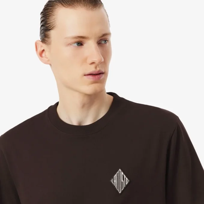 T-shirt med klassisk passform och stor logotyp T-shirt med klassisk passform och stor logotyp