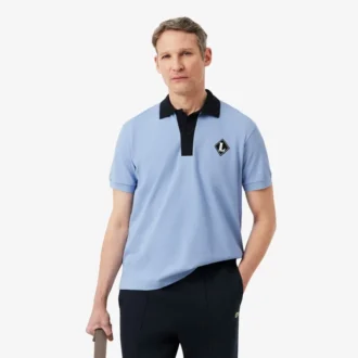 Tillverkad i Frankrike Pikétröja med klassisk passform och emblem