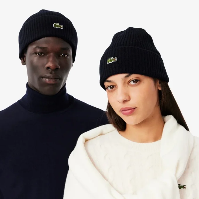 Unisex-mössa i ribbstickad ull